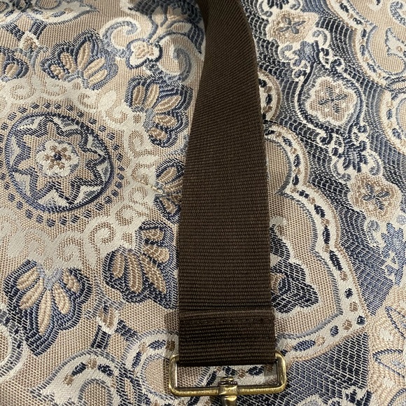 Burberry coated canvas shoulder handbag. - Picture 8 of 17